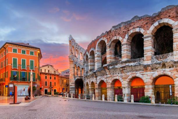 Arena - Verona Centro - Appartamento Elegante מראה חיצוני תמונה